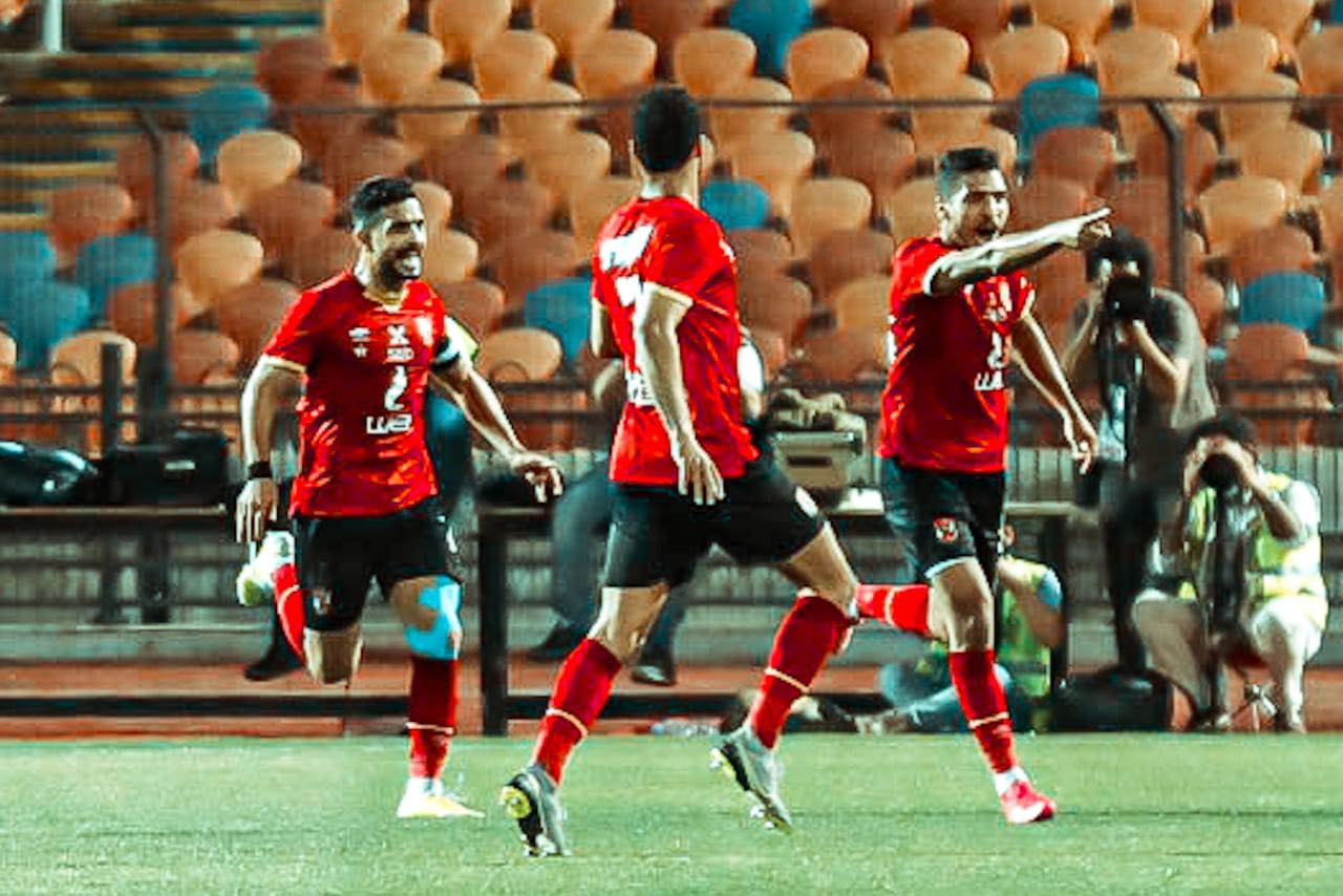 مباراة القمة| محمد شريف يسجل الهدف الأول للأهلي في مرمى الزمالك