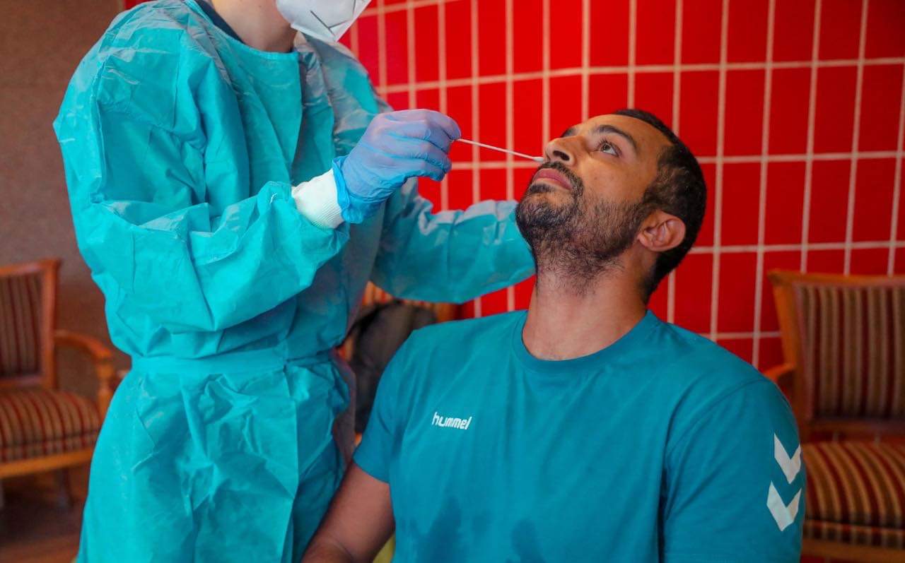 رجال يد الأهلي| مسحة طبية للفريق قبل السفر للمغرب للمشاركة في بطولة إفريقيا