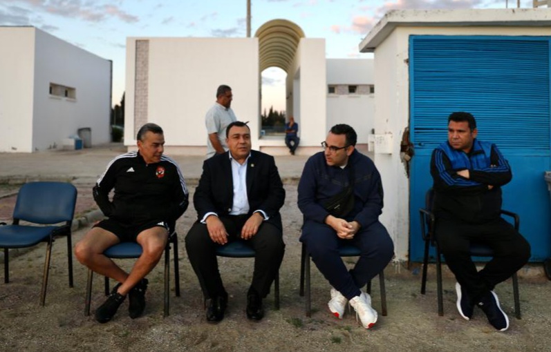 دوري أبطال إفريقيا| السفير المصري في تونس يحضر مران الأهلي استعدادًا للترجي